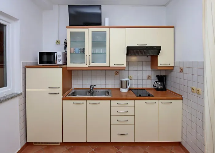 With Parking Space Lopar, Rab - 24617 Apartamento