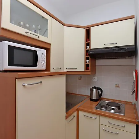 Appartamento With Parking Space Lopar, Rab - 24617 *