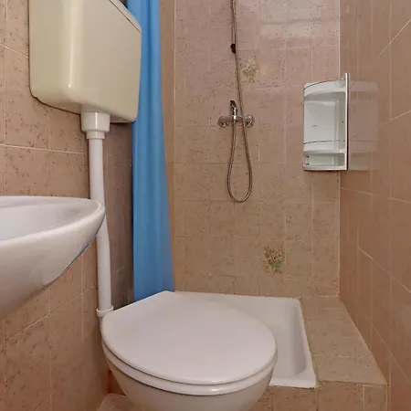 Appartamento With Parking Space Lopar, Rab - 24617 *